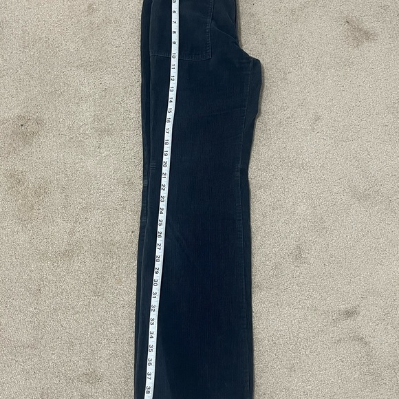 EUC Gap Corduroy Pants Size 6R Flare - Picture 6 of 15
